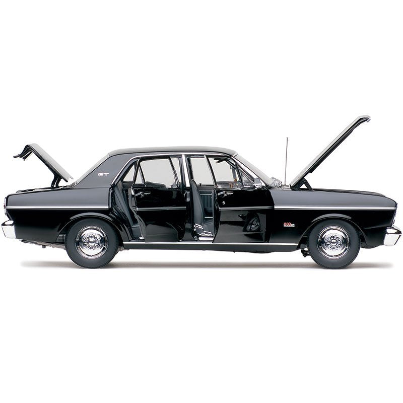 CC - 1:18 Ford XT GT Falcon Ivy Jet Black