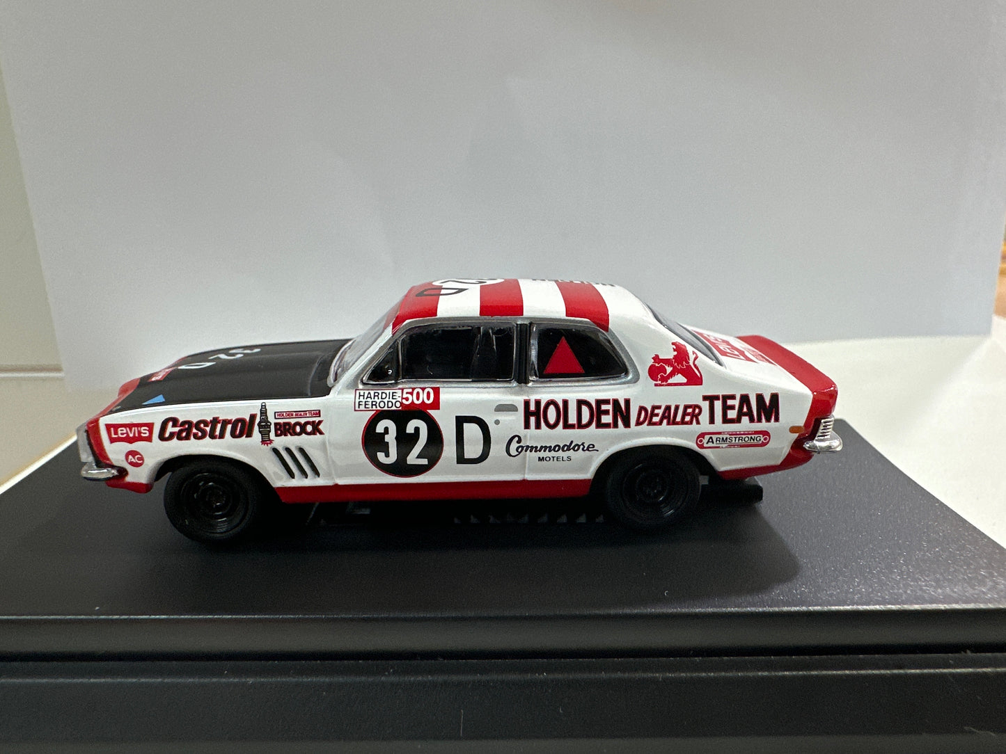Biante - 1:64 Brock 1971 Holden XU-1 Torana 32D