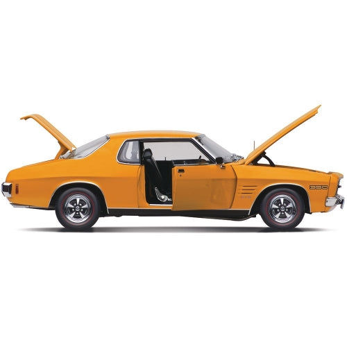 PRE-ORDER CC - 1:18 Holden HQ Monaro GTS - Lone ORanger 2 Door