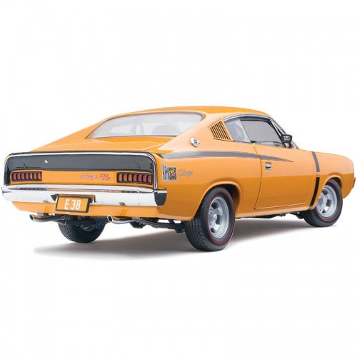 CC - 1:18 Charger E38 R/T Vitamin C