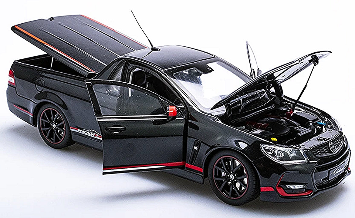 Biante - 1:18 Holden VF Magnum Ute Phantom Black My Toy Kingdom