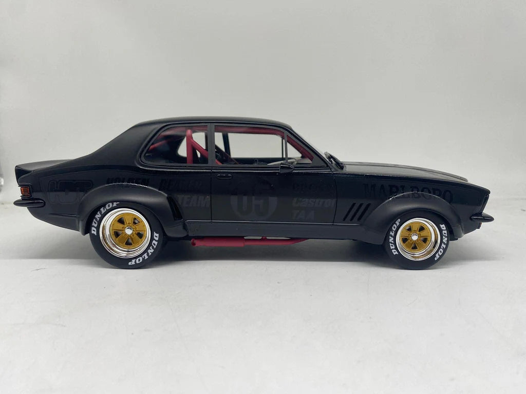 ACE - 1:18 Brock 1972 Beast Torana LJ V8 Matt Black