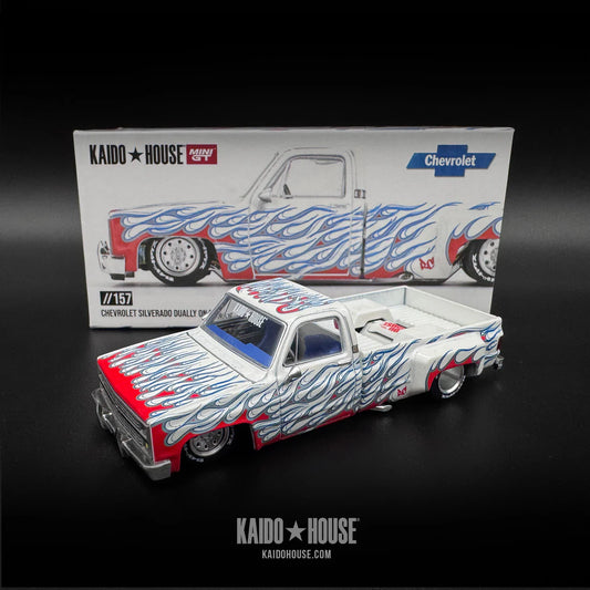 PRE ORDER Mini GT - 1:64 Chevrolet Silverado Dually on Fire V2 Kaido House