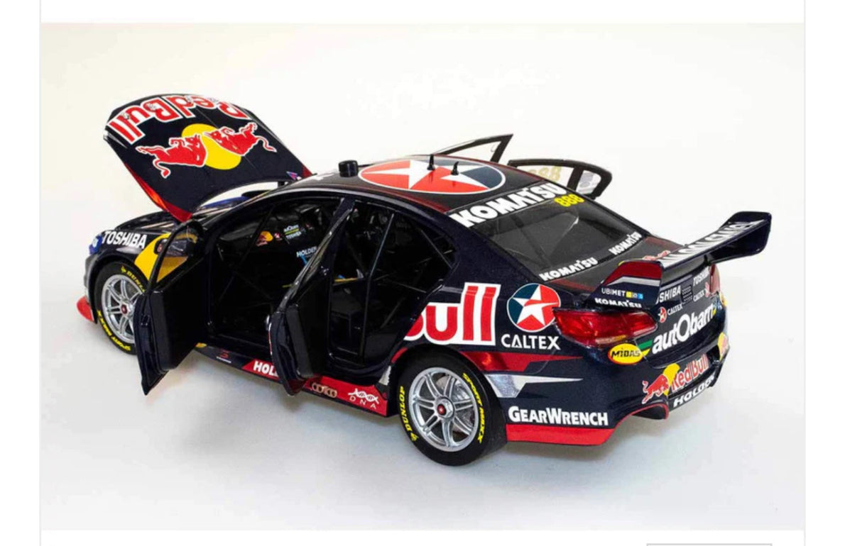 Biante - 1:18 Lowndes Richards 888 Holden VF Commodore Red Bull Racing 2015 Bathurst 1000 Winner open