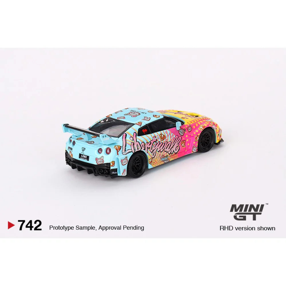 Mini GT - 1:64 Nissan Silhouette Works GT 35GT-RR V1 LBWK KUMA - Back View