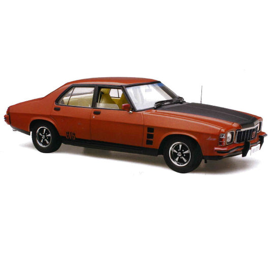 CC - 1:18 Holden HX Monaro Persian Sand